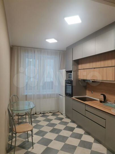 1-к. квартира, 43 м², 1/4 эт.