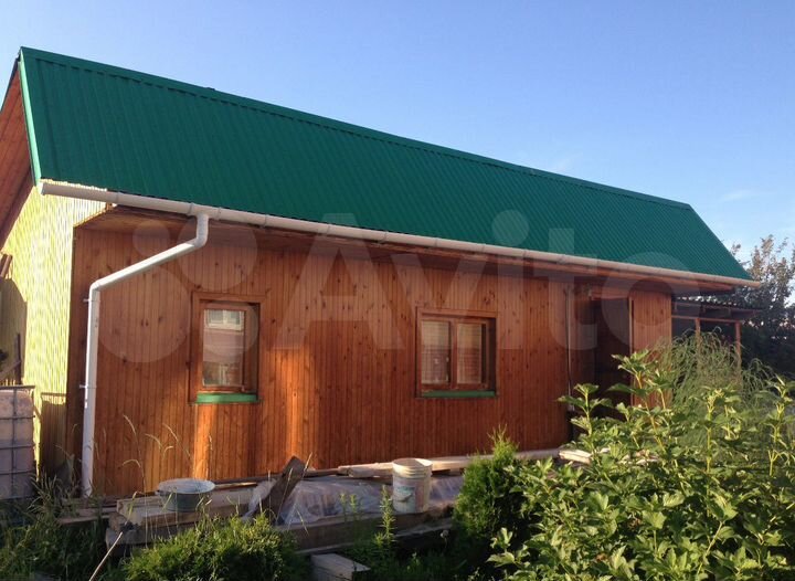 Коттедж 200 м² на участке 12 сот.