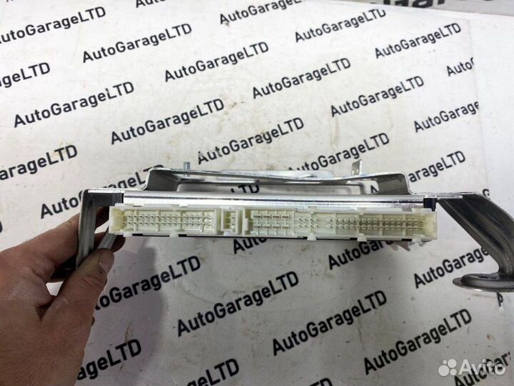 Блок управления пневмоподвеской Mercedes-Benz Gle