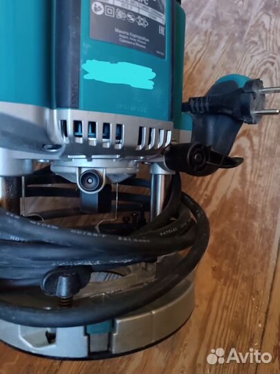 Ручной фрезер makita RP2300FC