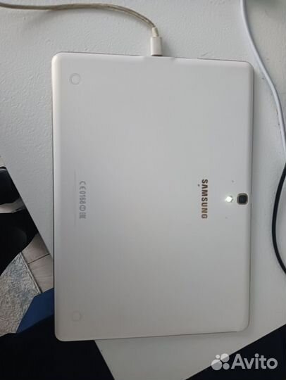 Samsung планшет таб 10