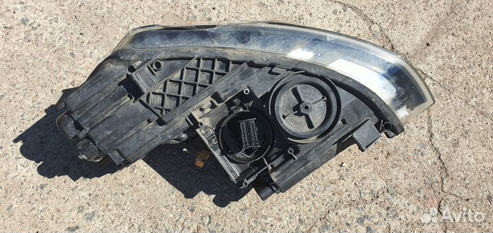 Фара правая Volkswagen Polo 5 LED