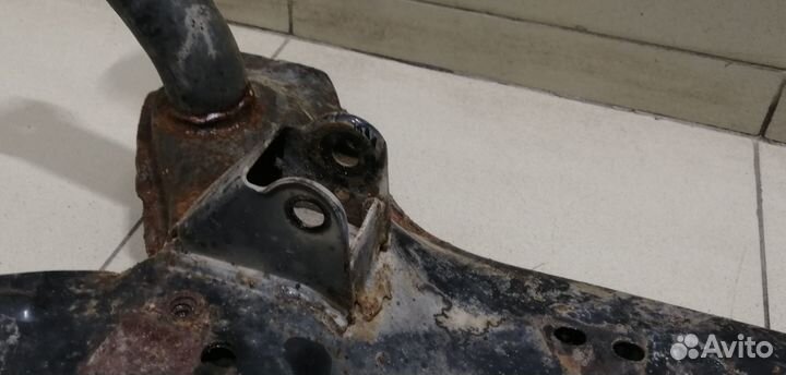 Балка подмоторная V5 2013