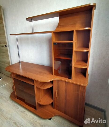 Горка на колёсиках под тв