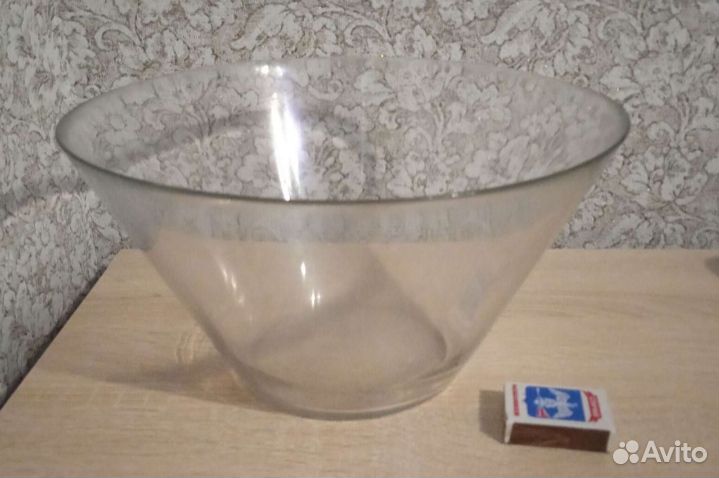 Салатник, ваза для фруктов