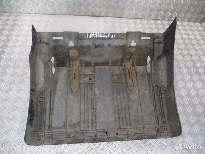 Крыло заднее передняя часть renault 7421094391