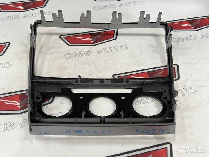 Рамка магнитолы Шкода Октавия А5