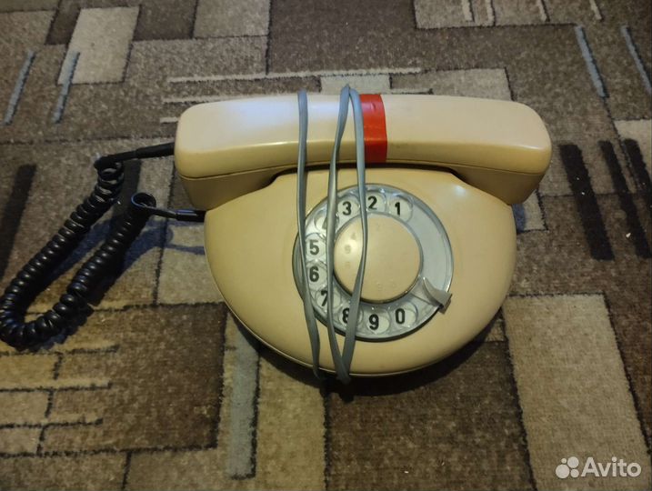 Телефоны дисковые, стационарные разные