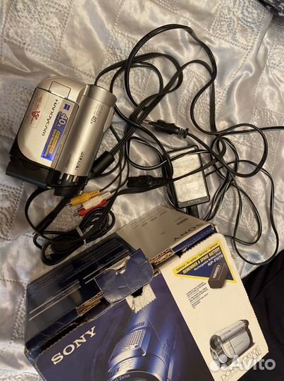 Видеокамера sony handycam dcr dvd106e