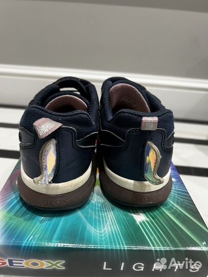 Кроссовки geox