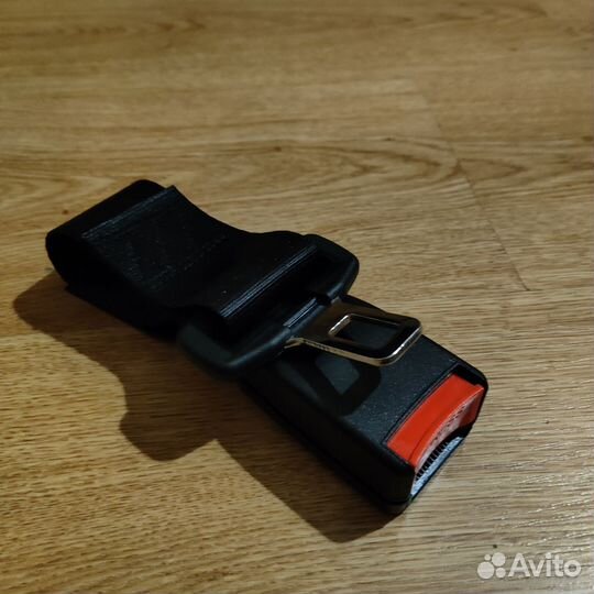 Удлинитель ремня безопасности автомобиля