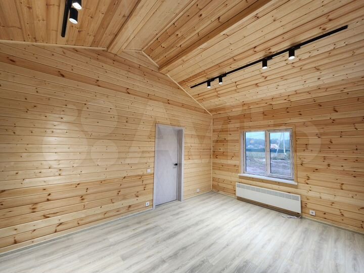 Дом 71,7 м² на участке 7,5 сот.