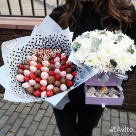 Клубника в шоколаде, Боксы с клубникой и цветами