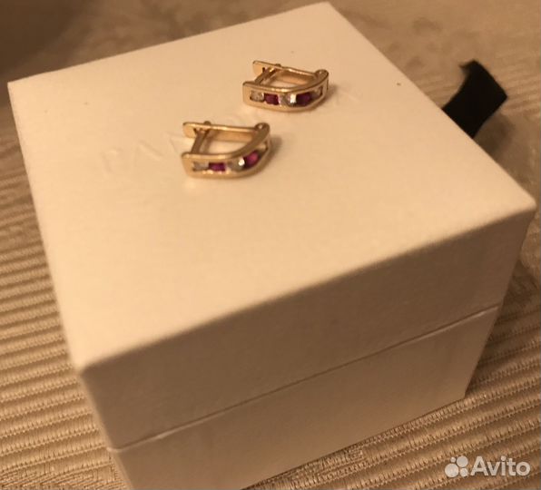 Серьги золотые