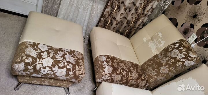 Диван мягкий угловой