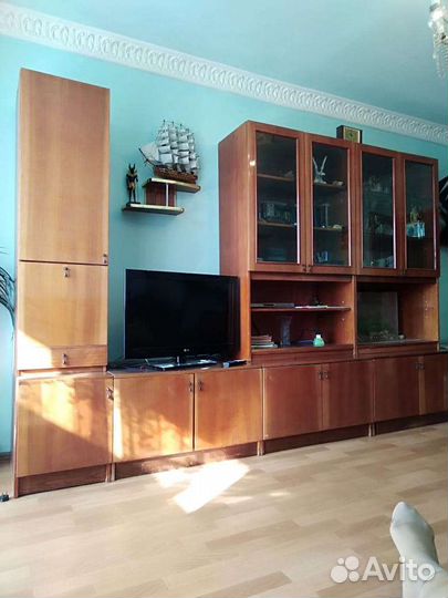 Стенка в гостиную