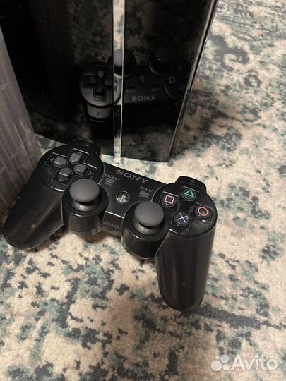 Sony Playstation 3 (джойстик + комплект игр)