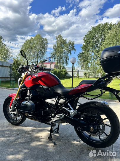 BMW R1200R