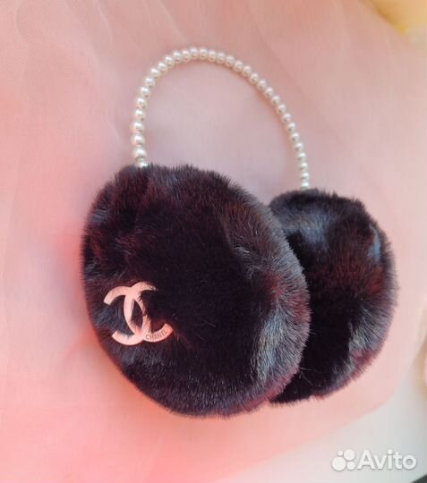 Теплые наушники головной убор Chanel новые