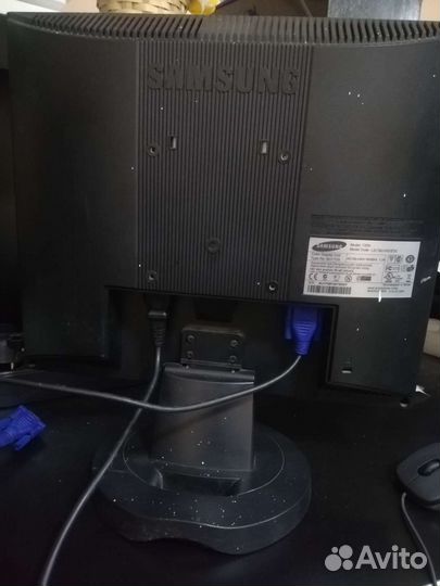 Монитор Samsung SyncMaster 720N