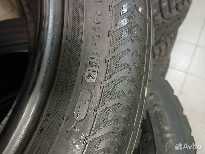 Nokian Tyres Hakkapeliitta 8 SUV 235/55 R17 103T