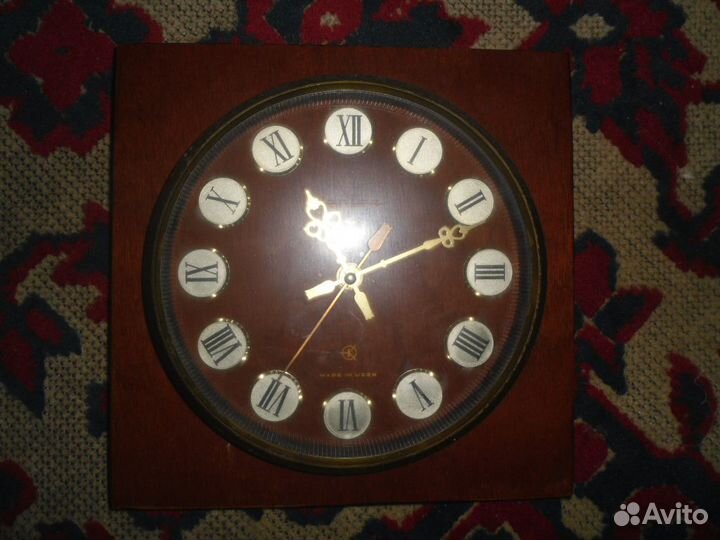 Часы настенные Янтарь (СССР)