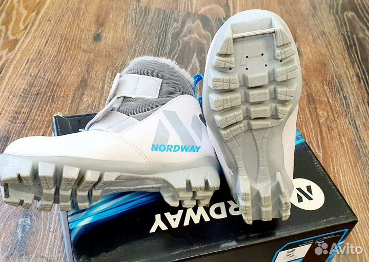 Лыжные ботинки детские