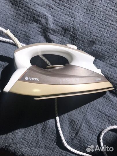 Утюг Vitek