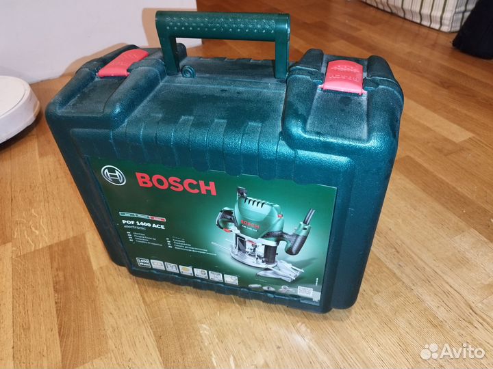 Фрезер Bosch POF 1400 ACE