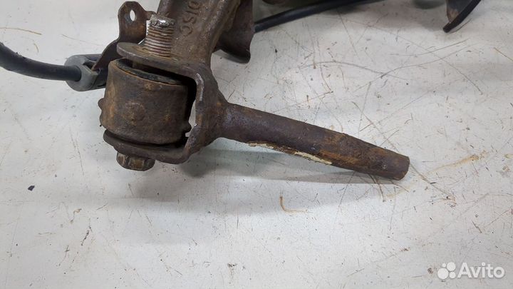 Ступица (кулак, цапфа) правая задняя Toyota Camry V40