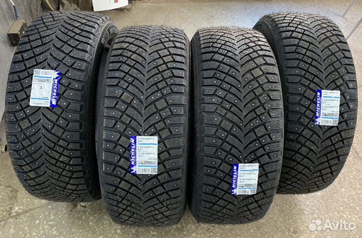 Michelin X-Ice North 4 SUV 285/45 R22