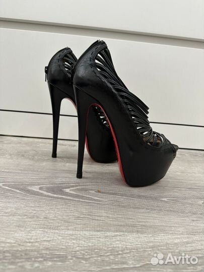 Ботильоны Christian Louboutin, 36 размер