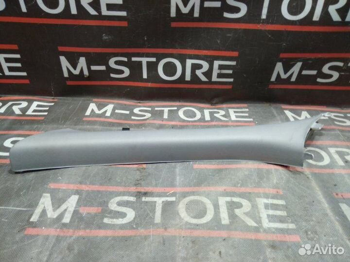 Обшивка стойки передняя левая Mercedes-Benz