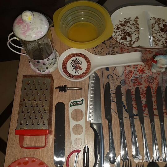 Столовые приборы, кухонная утварь