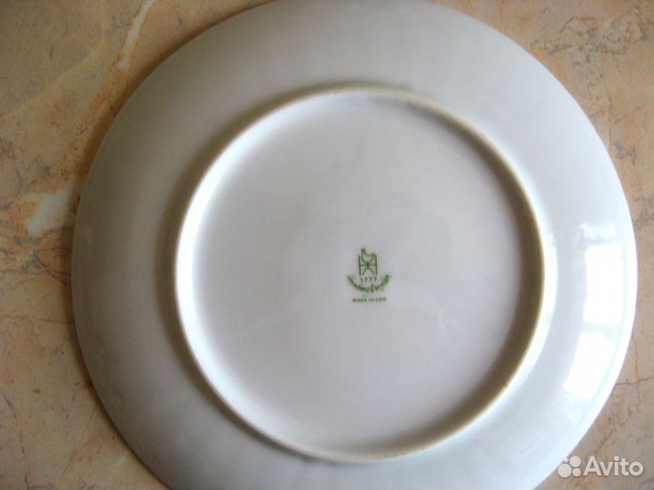 Сервиз фарфоровый