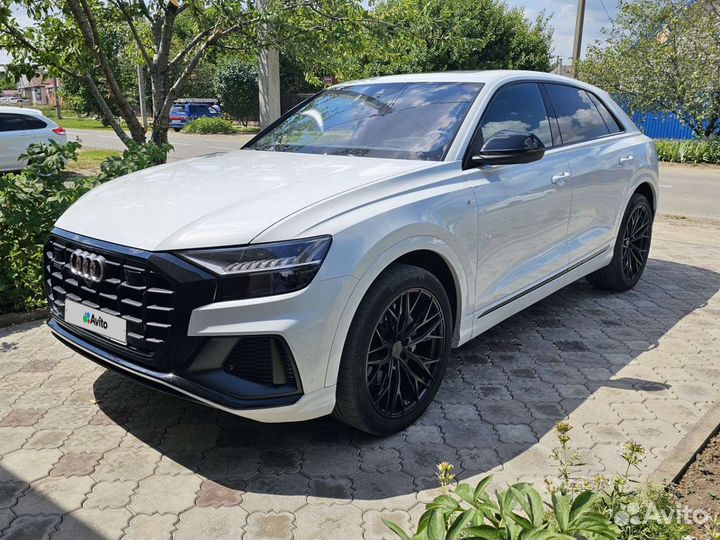 Audi Q8, 2020