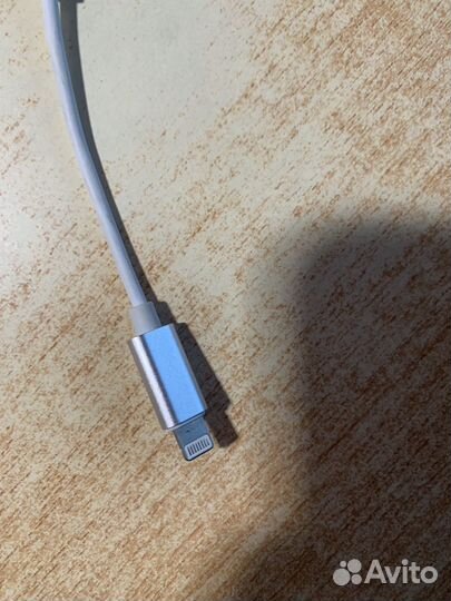 Переходник с lighting на aux