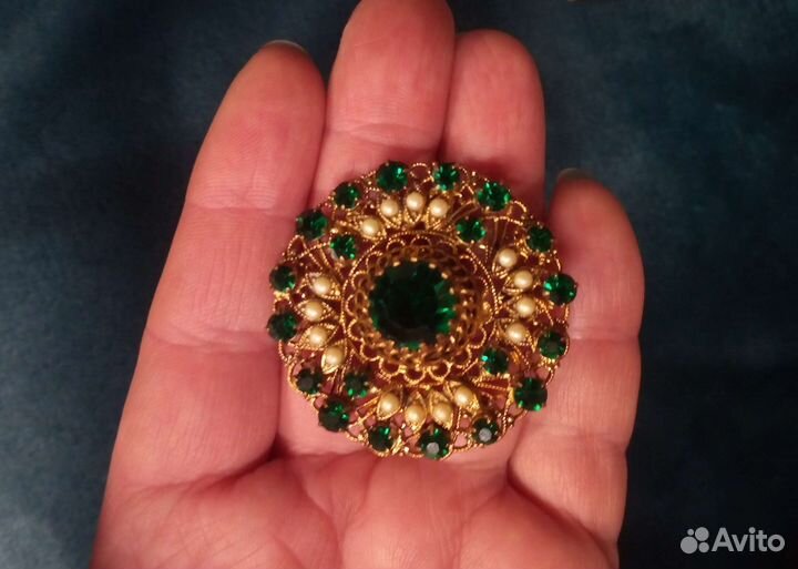 Винтажная брошь красивая, большая