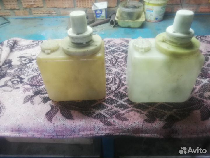 Продам омывательные бачки