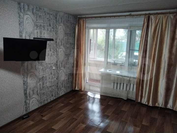 2-к. квартира, 50 м², 1/5 эт.