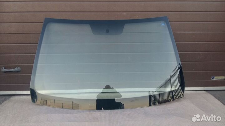 Лобовое стекло на Рено Сандеро