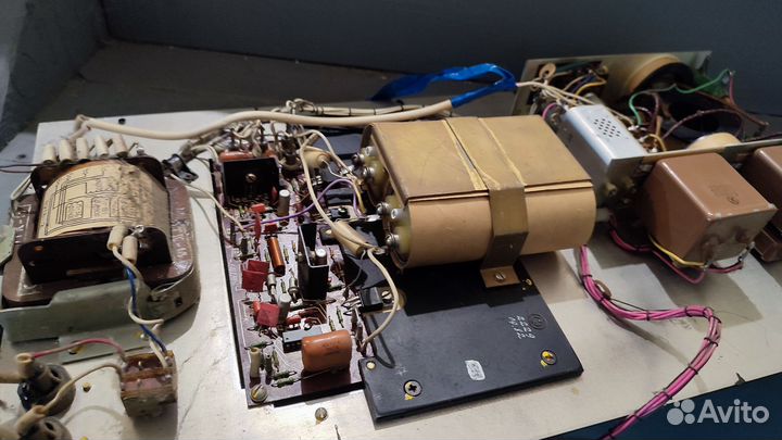 Усилитель от акустики Эстония