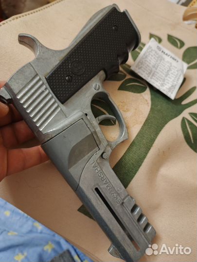 Игрушечный пистолет металл