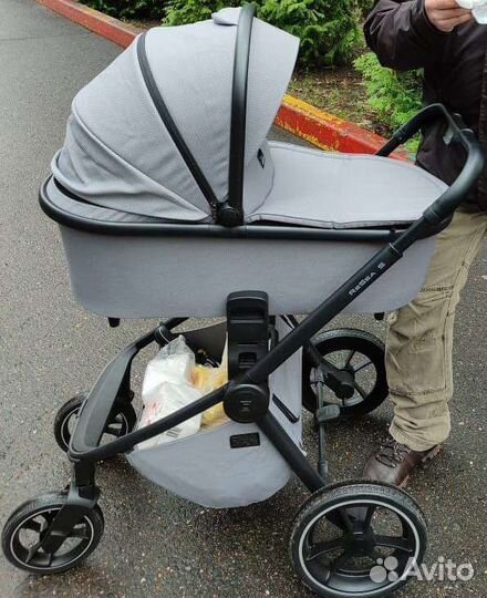 Коляска Moon resea s