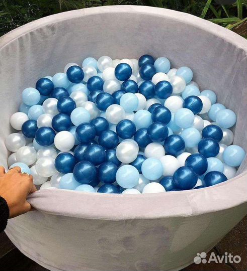 Сухой бассейн с шариками