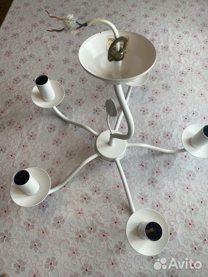 Люстра потолочная белая