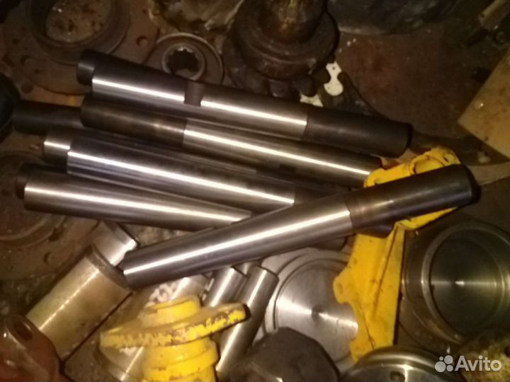 Шкворень переднего моста грейдер дз-122 дз-180