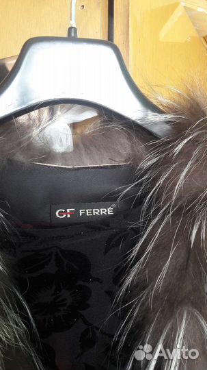 Жилетка женская новая