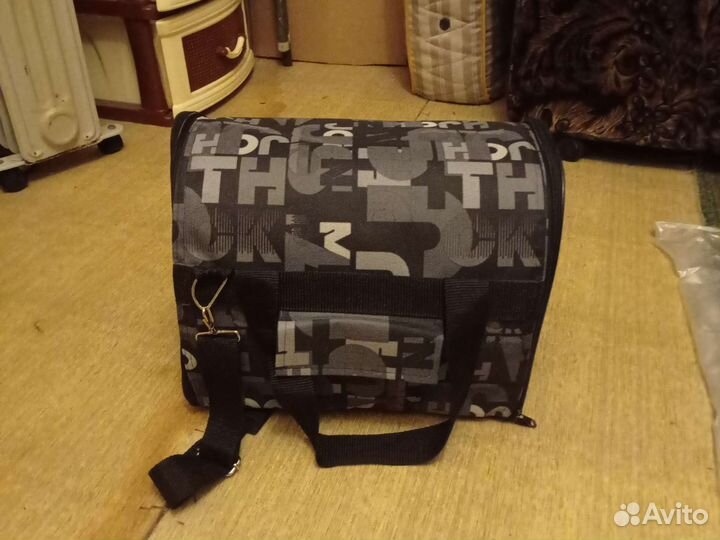 Переноска для собак мелких пород