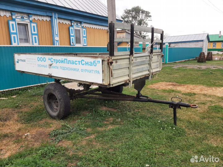 На тракторный прицеп